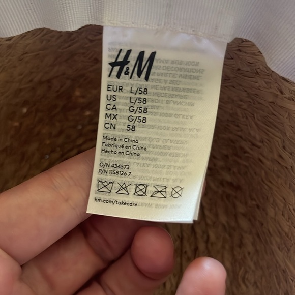 H&M woven beach/pool hat with floppy brim - Picture 3 of 4